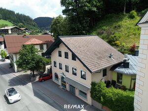 Wohn- und Geschäftshaus in zentraler Lage von Wagrain