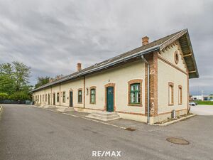 3 Bürohäuser, 38 Parkplätze in Toplage, hochfrequentiert, beste Infrastruktur