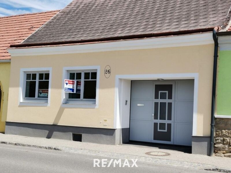 Gem&uuml;tliches H&auml;uschen mit pflegeleichtem Garten