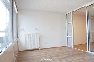 PREISREDUKTION - 3.Zi.-Wohnung mit Balkon/Loggia und TG Abstellplatz
