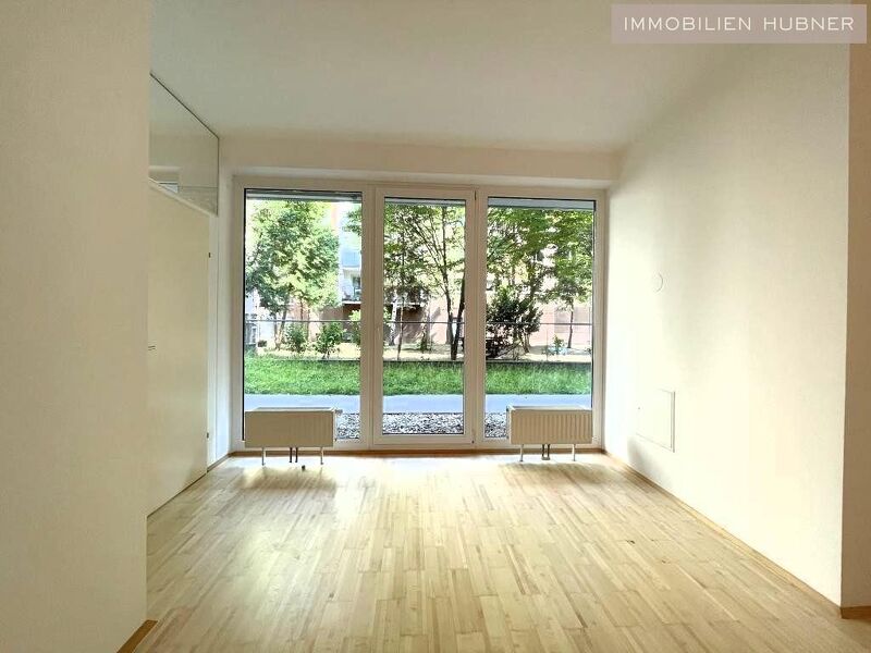 Erdgescho&szlig;, barrierefrei, Innenhof! Ruhige, loft-artige Neubauwohnung mit 2 kl. Terrassen