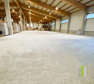 Neubau: Top-Lagerfläche mit LKW-Zufahrt & PV-Strom