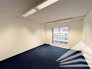 Helles Büro im Business Corner Urfahr zu vermieten!
