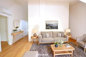 Villa Auhof, exklusives Wohnen mit Altbauflair!