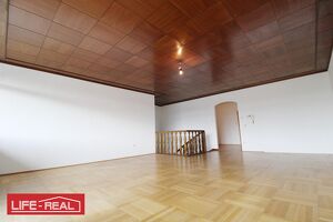 Stilvolle Maisonette-Mietwohnung mit Balkon im Herzen von Linz/Ebelsberg