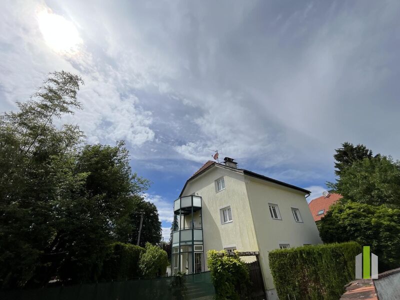 Traumhafte 2,5 Zimmer DG-Wohnung mit eigenen Garten | SALZBURG RIEDENBURG