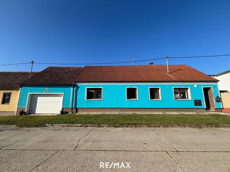 Gro&szlig;es Einfamilienhaus mit Garten und viel Potential!