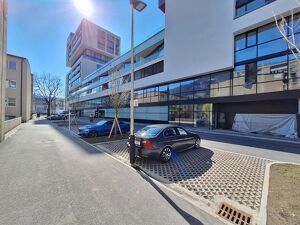 Parkplätze direkt am Bahnhof SCHWAZ - Perfekt für Pendler!