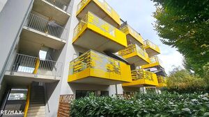 Bezugsfertige vollmöblierte 2-Zimmer-Wohnung mit Balkon