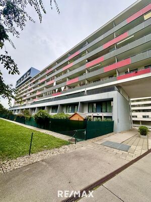 Gro&szlig;z&uuml;gige Wohnung mit Loggia, moderner K&uuml;che und vielen anderen Highlights!