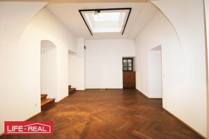 Einzigartiges Gastronomie-Lokal in bester Lage ? Ideal für Café, Eisdiele, Feinkost oder Lebensmittel (keine Küche/Abluft!)