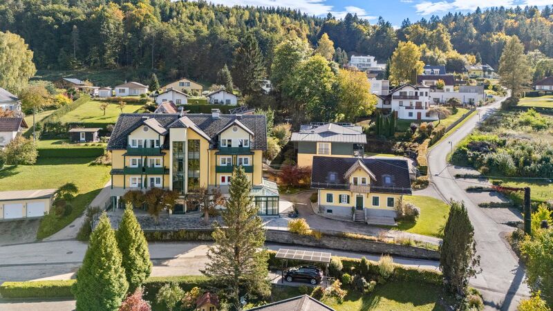 Wundersch&ouml;ne Hotel- und Apartmentanlage am S&uuml;dufer des W&ouml;rthersees