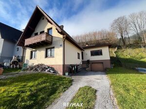 Familienfreundliches Ein- oder Zweifamilienwohnhaus mit 2 Wohneinheiten in Höll bei Aspang!