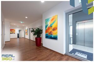 Attraktives Büro Nahe PLUSCITY mit Parkplätzen!