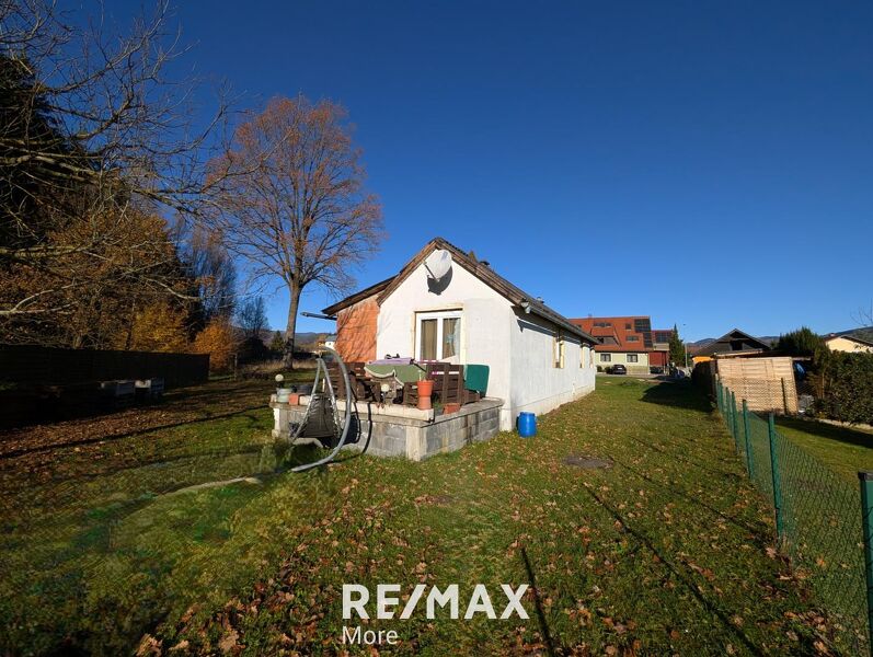 Sanierungsbed&uuml;rftiger Bungalow mit gro&szlig;em Grundst&uuml;ck - in ruhiger, sonniger Lage