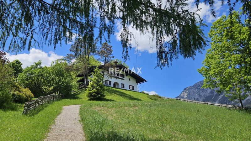KAUFANBOT VORLIEGEND: Haus in einzigartiger Alleinlage mit toller Aussicht!