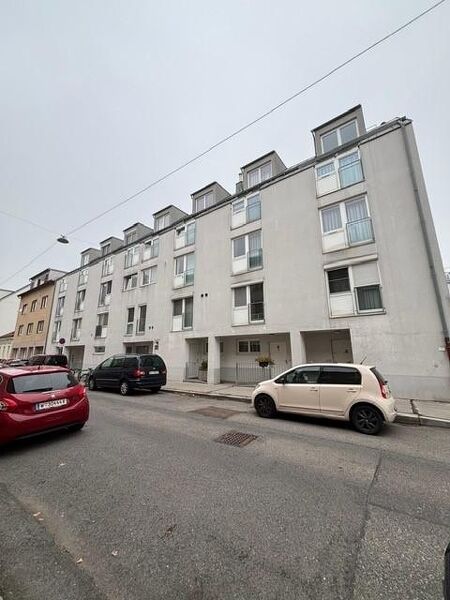 Charmante Wohnung mit guter Anbindung   und g&uuml;nstigen Betriebskosten  und Klimaanlage