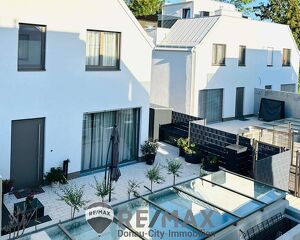 "Nur noch eine Einheit! Luxus-Doppelhaus mit Tiefgarage, Keller, Dachterrasse & Smart-Home - auf Eigengrund!"</"