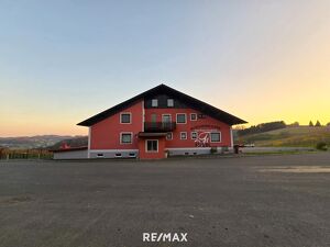 Großes Haus für Visionäre in Aussichtslage (Buschenschank, Weingärten)