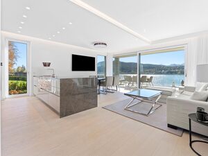 Traumhafte Seewohnung mit Infinitypool und direktem Seezugang