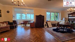 *Direkt in Klosterneuburg (nähe Weidlinger Bahnhof)* Stilvolle Gründerzeitvilla mit Fernblick, Pool, Wintergarten und großzügigem Garten