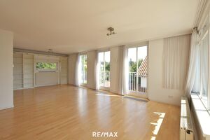 Komfortables Wohnen: 4 Zimmer, perfekte Infrastruktur mit Grün-/Ruhelage