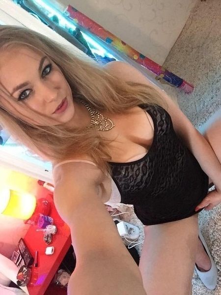 AO auf dem Parkplatz an der Autobahn, anal und oral