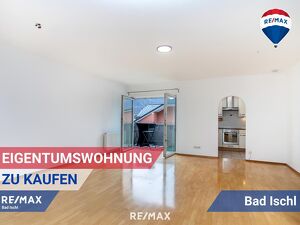 Große Dachgeschosswohnung mit Terrasse u. überdachtem PKW-Stellplatz im Zentrum ? großzügig Wohnen über den Dächern