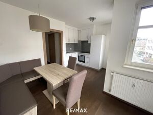 Zur Miete: Gepflegte, m&ouml;blierte Kleinwohnung in der Innenstadt