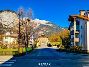 Optimal als Startwohnung -  Garconniere in zentraler Top-Lage und Altbauflair in V&ouml;ls!