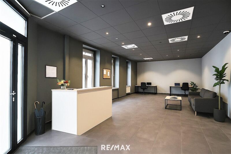 Gesch&auml;ftslokal mit flexiblem Grundriss und zwei Eing&auml;ngen