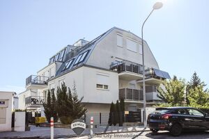 "Hell genug f&uuml;r Sonnenbrille ? Loft mit Klima & Garage, N&auml;he U1"