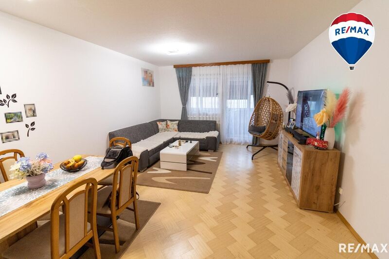 Großzügige Wohnung mit Charme - bald Ihr Eigentum!