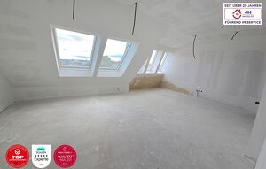 Kaufen Sie provisionsfrei vom Bautr&auml;ger bis 31.12.2025 - Exklusive 3-Zimmer-Dachgeschosswohnung mit Terrasse und 36m&sup2; Dachterrasse im Erstbezug!