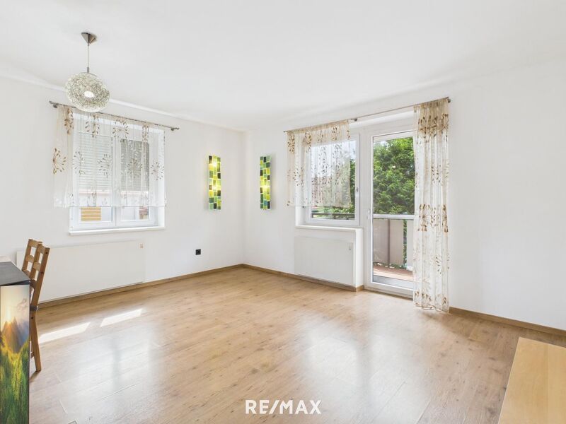 82 Quadratmeter, Loggia, Garage in Enzersdorf