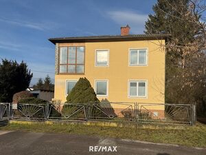 Charmantes Ein/Mehrfamilienhaus mit Nebengeb&auml;ude