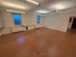 B&uuml;rofl&auml;che am Fu&szlig;e des Schlossberges Graz