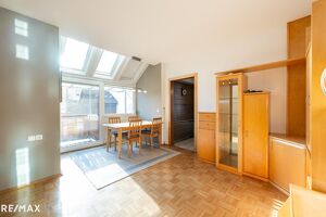 Charmante 4-Zimmer-Wohnung mit Balkon und Garage in Hart bei Graz