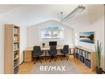 Klein aber fein - Praktisches B&uuml;ro mit Stauraum und Balkon!