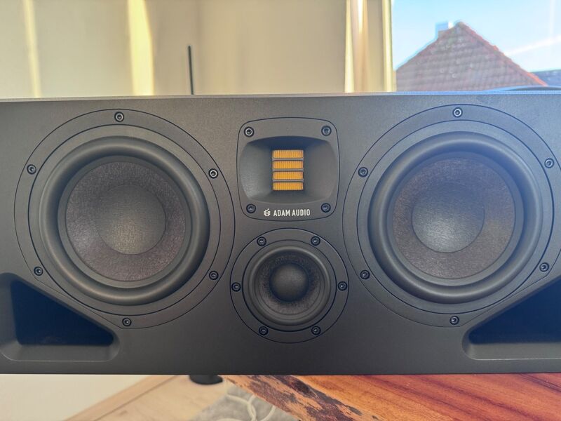 Adam Audio A77H � Top Zustand