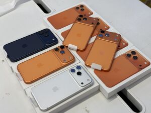 Apple iPhone 17 Pro Max, iPhone 17 Pro, iPhone 17, iPhone Air, iPhone 16 Pro Max, iPhone 16 Pro, iPhone 16, Samsung Galaxy S25 Ultra,Samsung Z Fold7