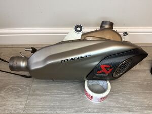 Ducati Panigale V4 V4S V4R Titan Auspuff