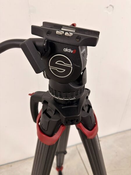 Sachtler Flowtech 75 Stativ + Aktiv 8 Fluidkopf