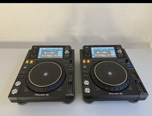 DJ Player 2 x Pioneer XDJ-1000MK2