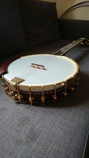 Bulas 12" Nussbaum 5 Saiten Banjo
