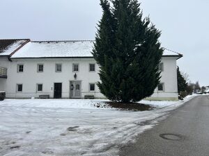 Vierkanthof als Renditeobjekt!   17 Wohnungen und 3 Reihenh&auml;user