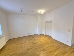 2-Zimmer Wohnung mit Terrasse n&auml;he TU-Graz zu vermieten.