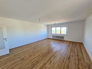 Erstbezug nach Sanierung - 2 Balkone - Bezirk Jakomini zur Miete