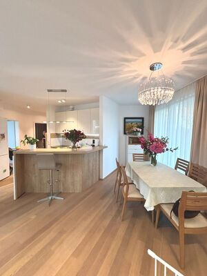 Moderne 3-Zimmer Wohnung mit Terrasse und Garten