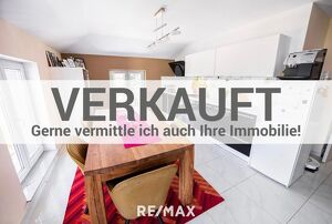 * Hochwertig - Modern - Gro&szlig;z&uuml;gig * 4-Zimmer-Wohnung mit Dachterrasse und Balkon in ruhiger Lage